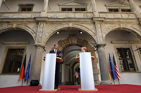 DRESDEN, GERMANY - JUNE 05: German Chancellor Angela Merkel (R) and U.S. President Barack Obama address the media during a news conference on June 5, 2009 in Dresden, Germany.